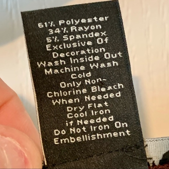 ANN TAYLOR Burgundy Sequin Shoulder Ruched Lightweight Sweater/Dress—SZ.… - Picture 9 of 10